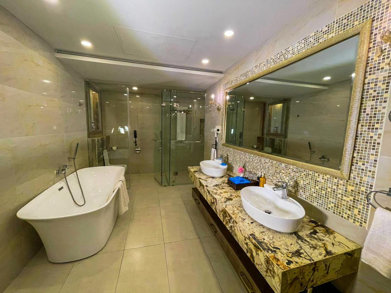 Ifq Hotel & Resort Islamabad Exterior photo