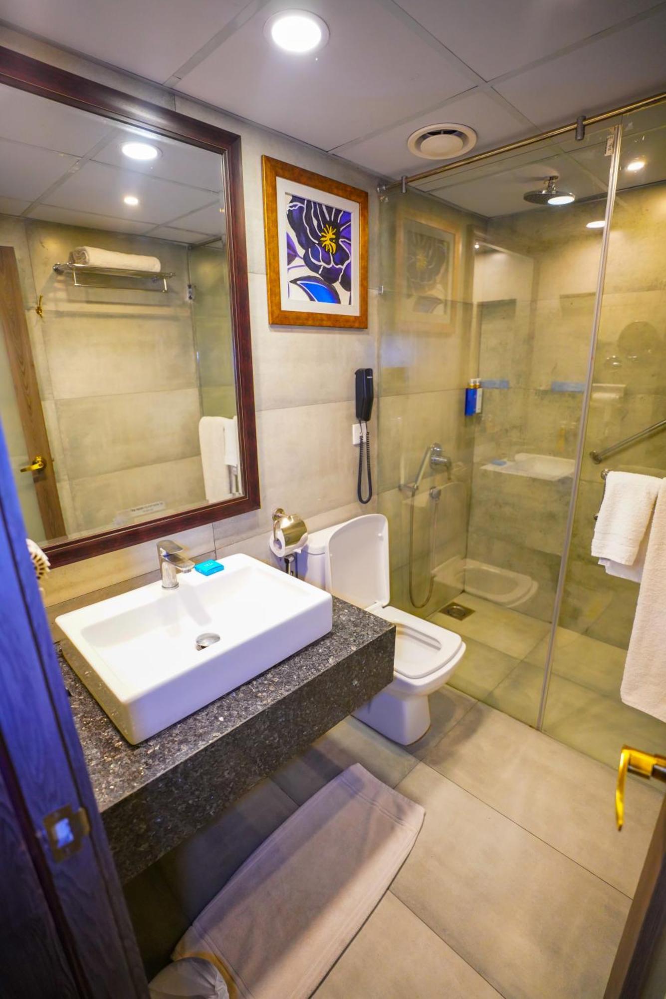 Ifq Hotel & Resort Islamabad Exterior photo